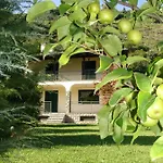 Carunei فندق مبيت وإفطار